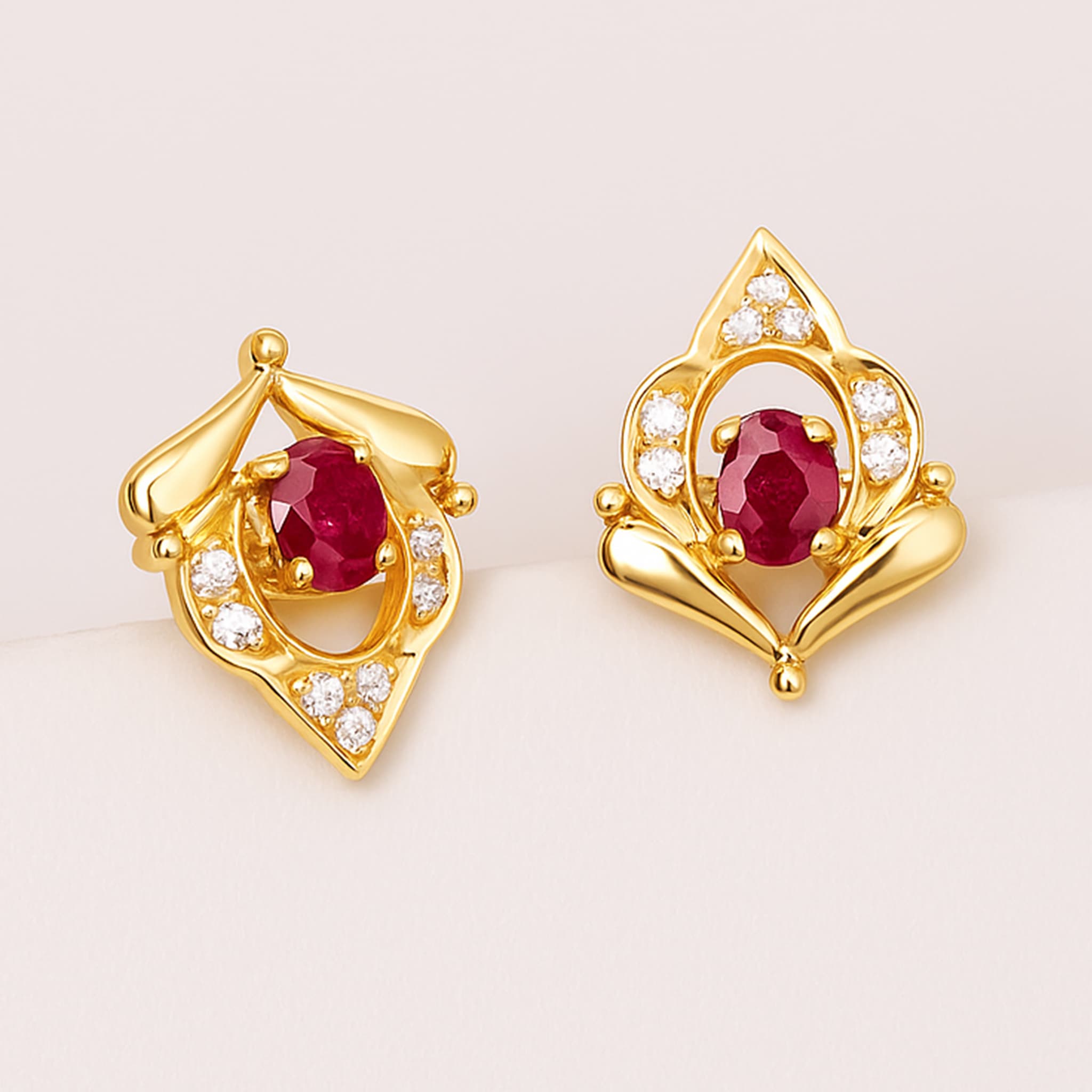 Royal Ruby Diamond Aura Stud Earrings