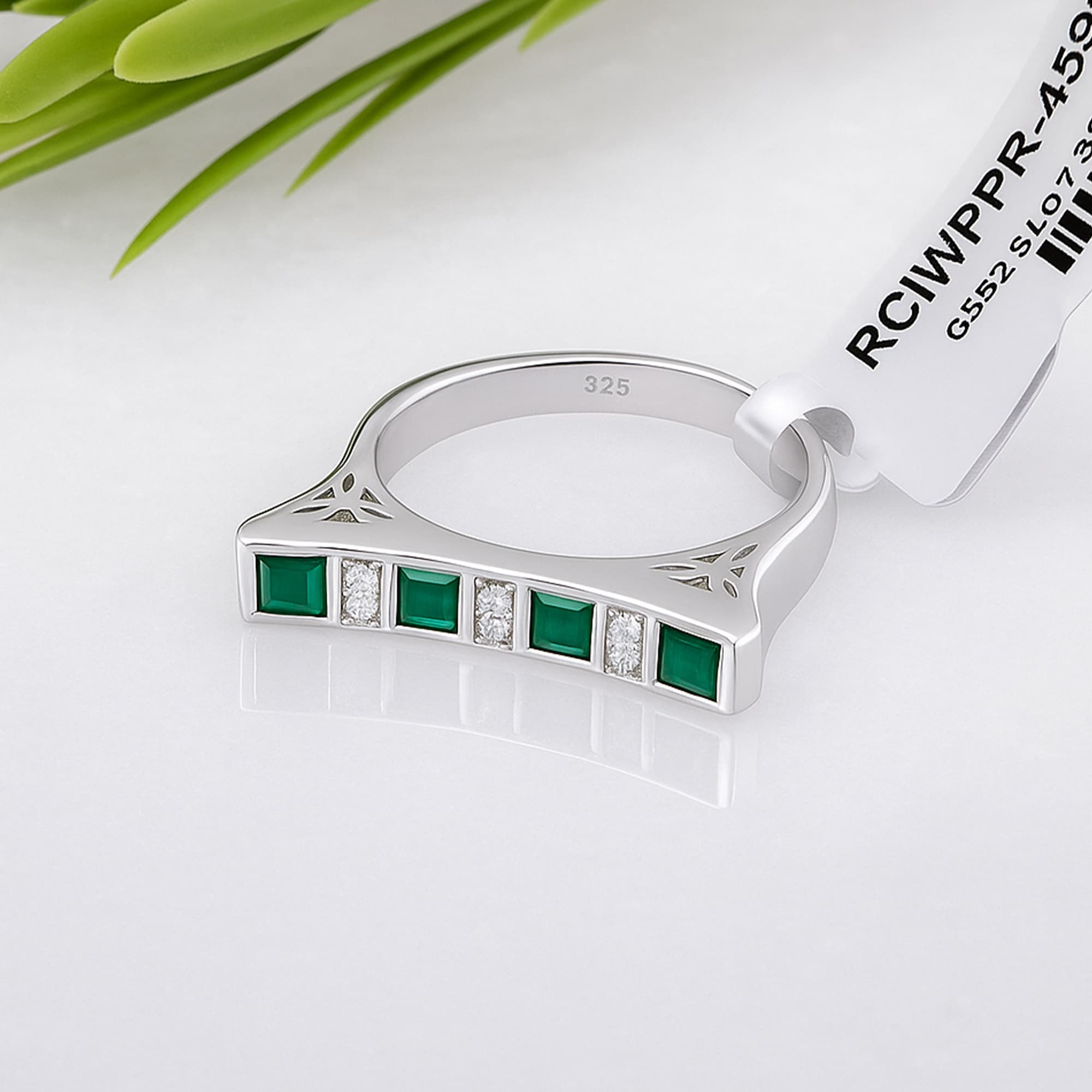 Art Deco Emerald Diamond Bar Ring alternate view