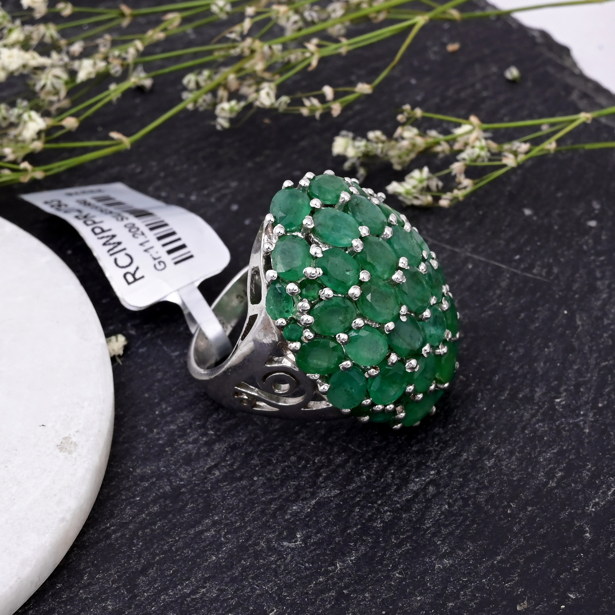 Emerald Majesty Dome Ring