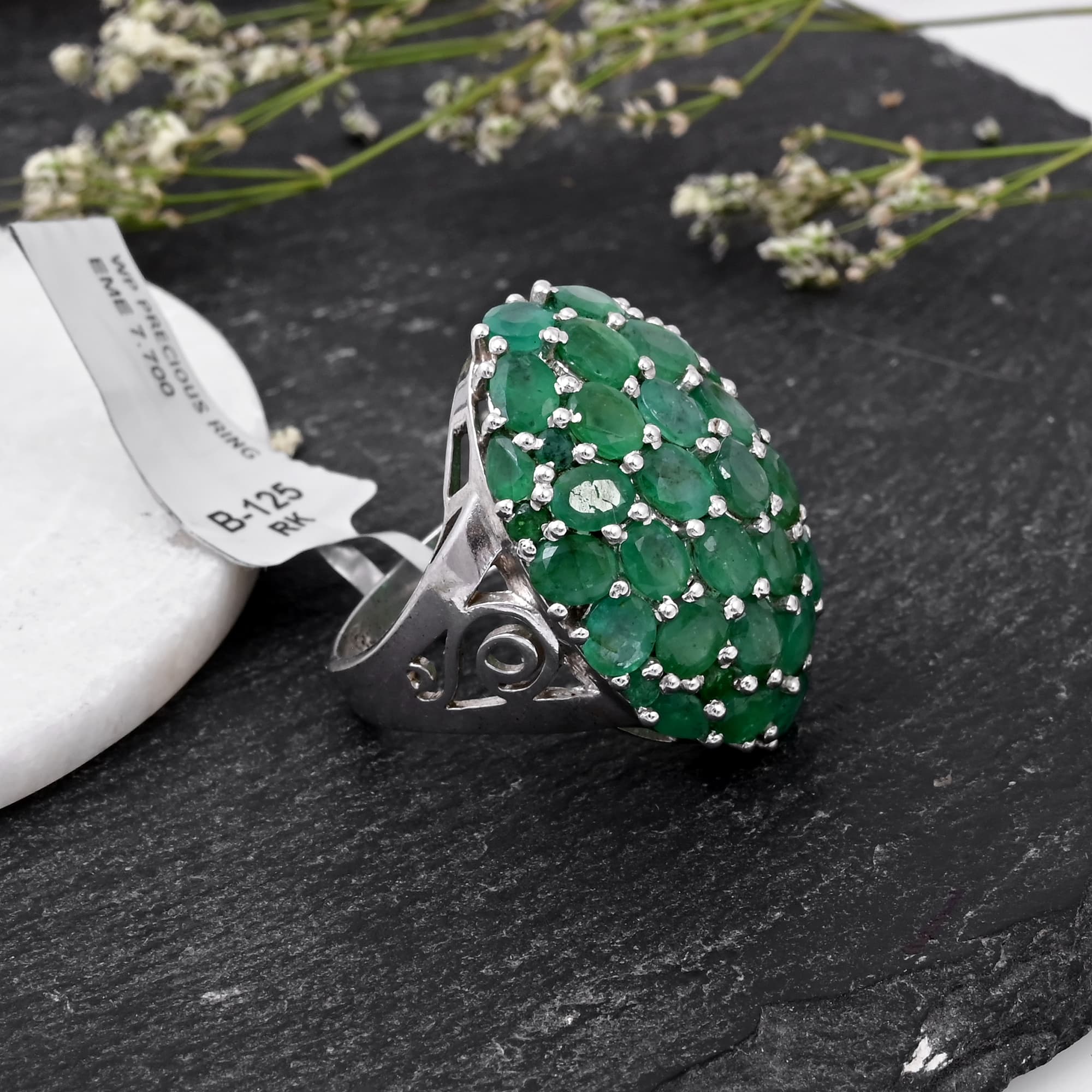 Emerald Majesty Dome Ring