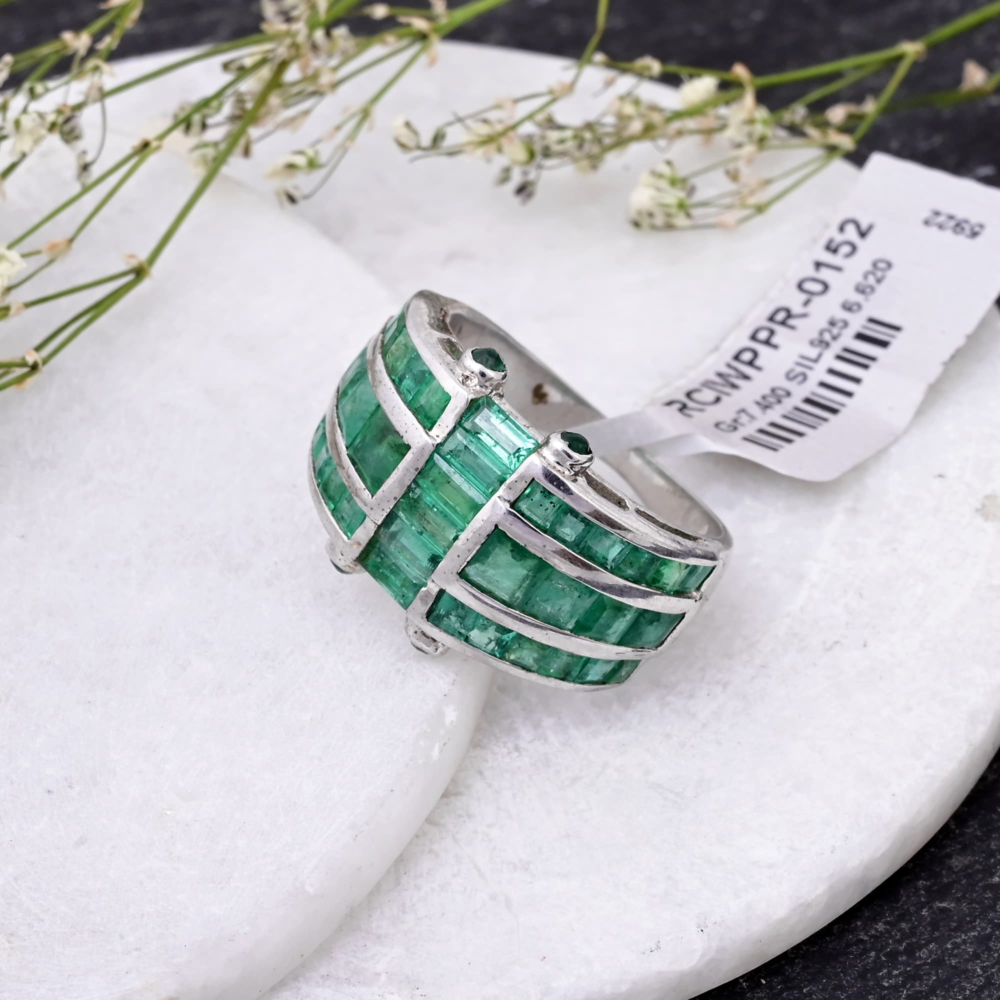 Emerald Lattice Statement Ring
