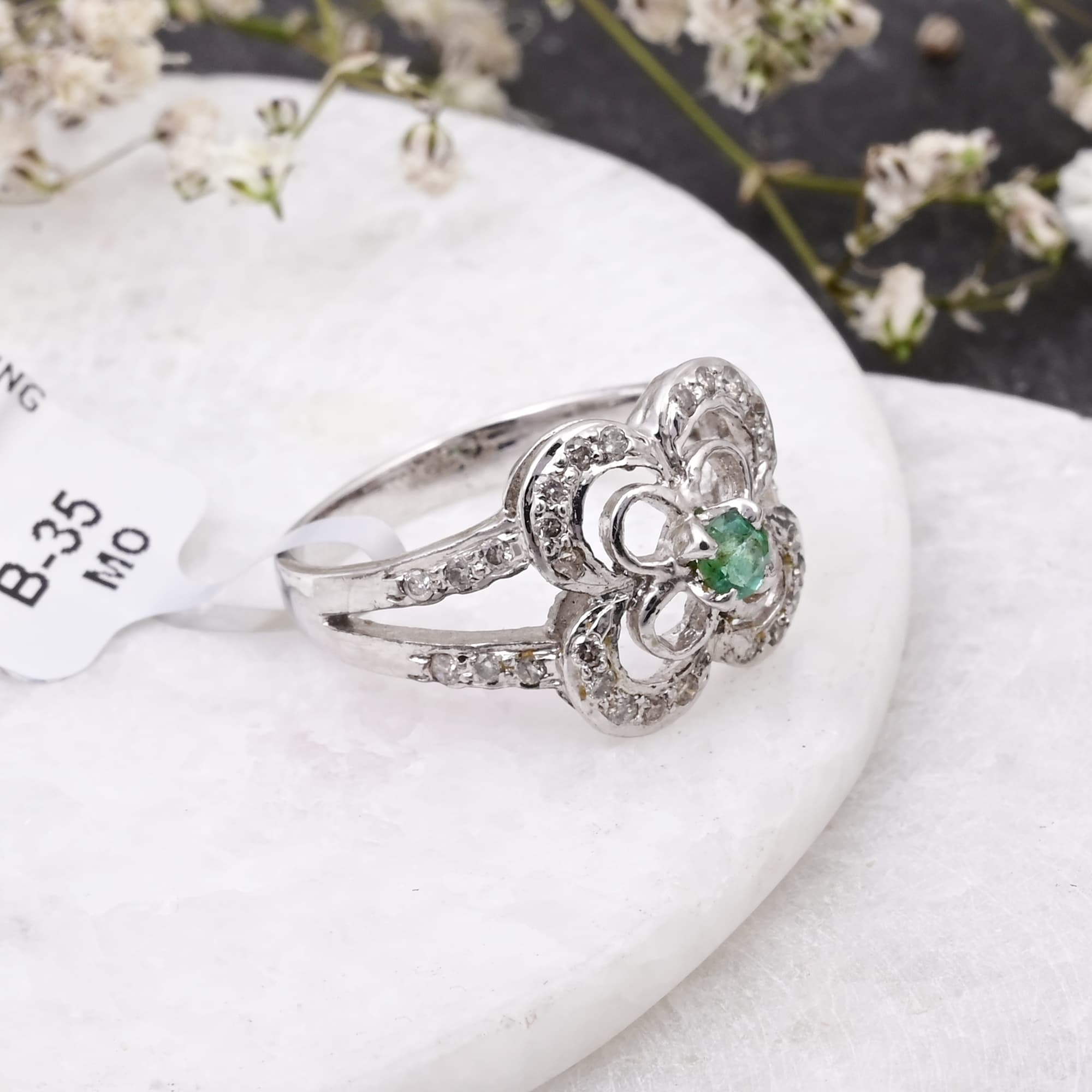 Emerald Clover Bloom Ring alternate view