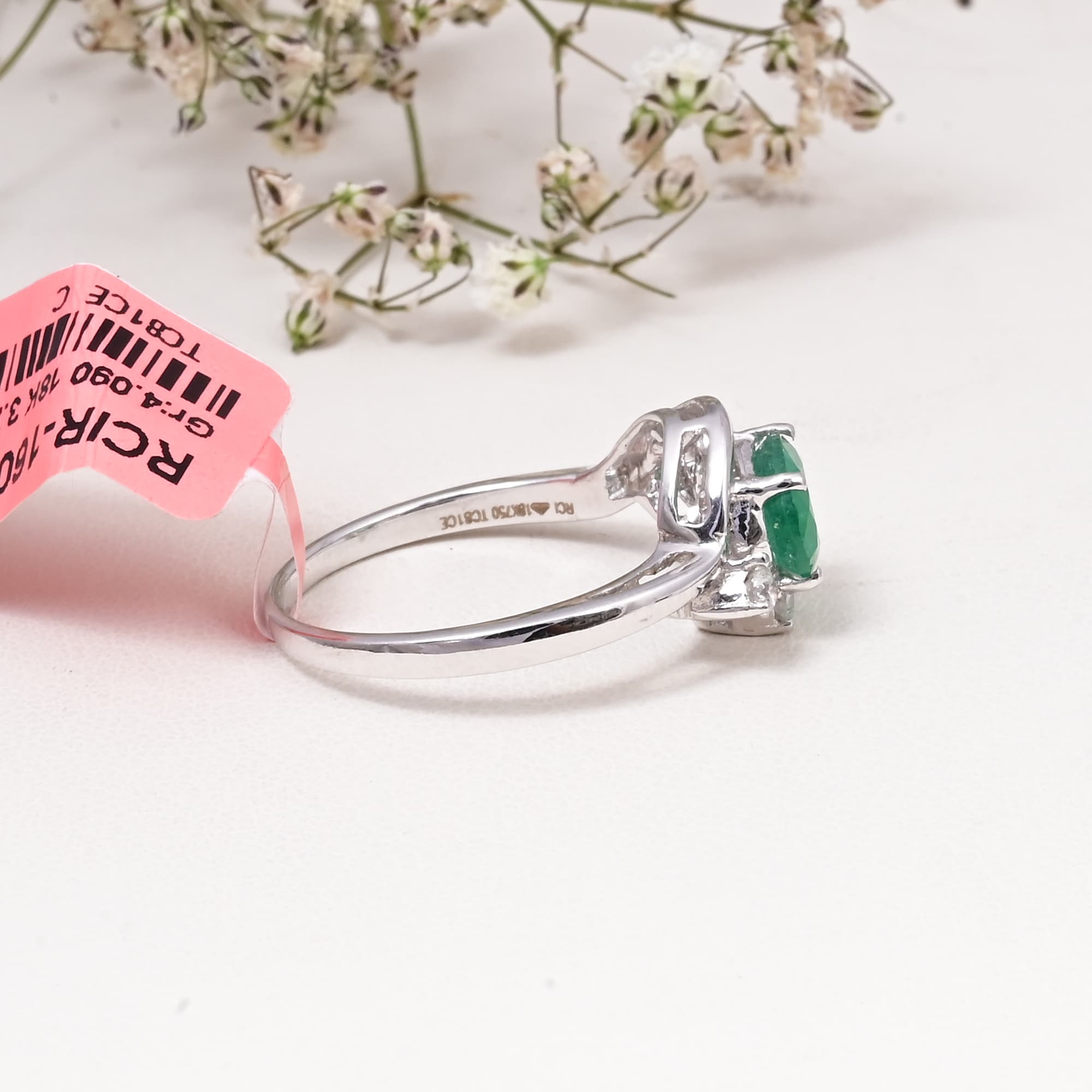 Emerald Grace Twist Ring