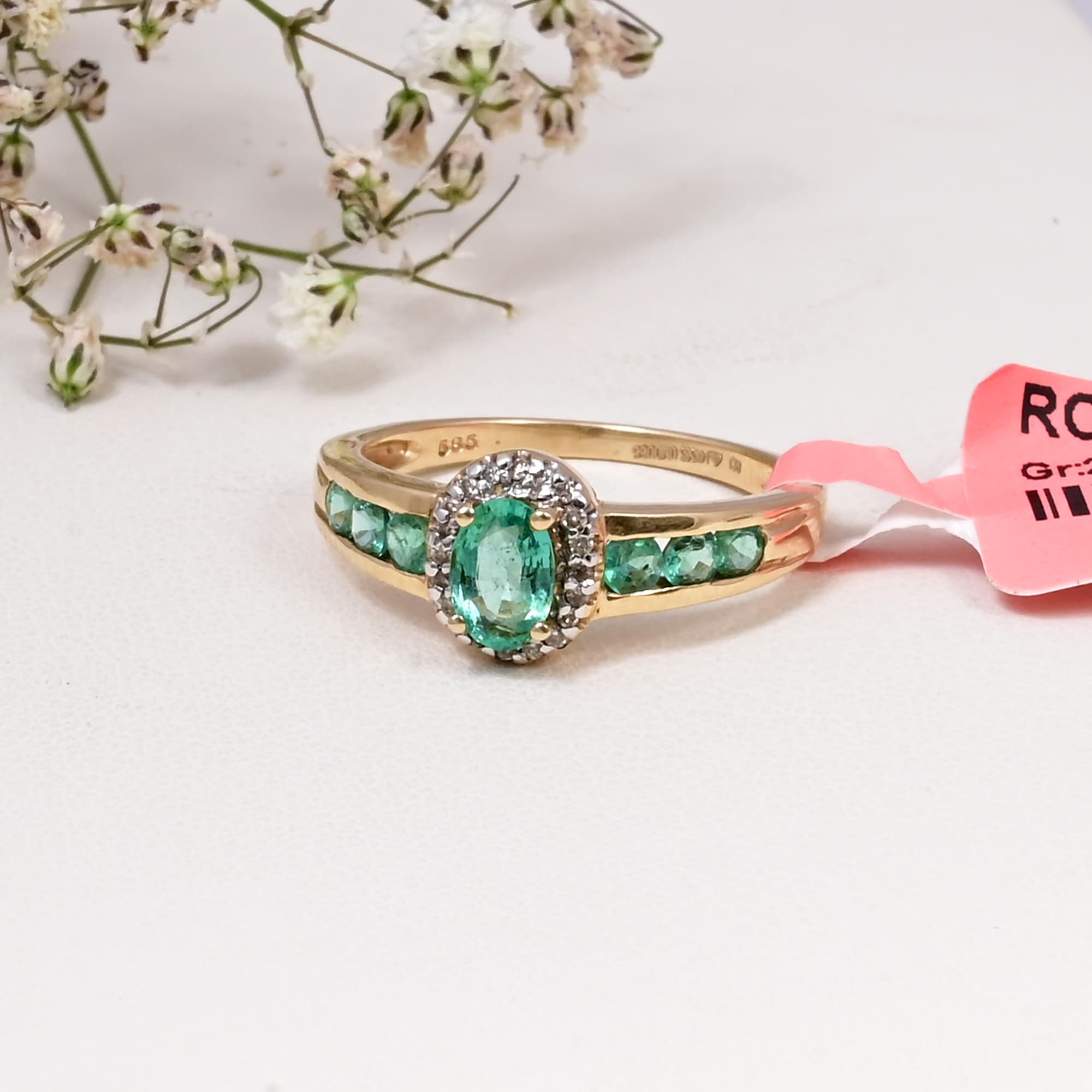 Emerald Halo Harmony Ring