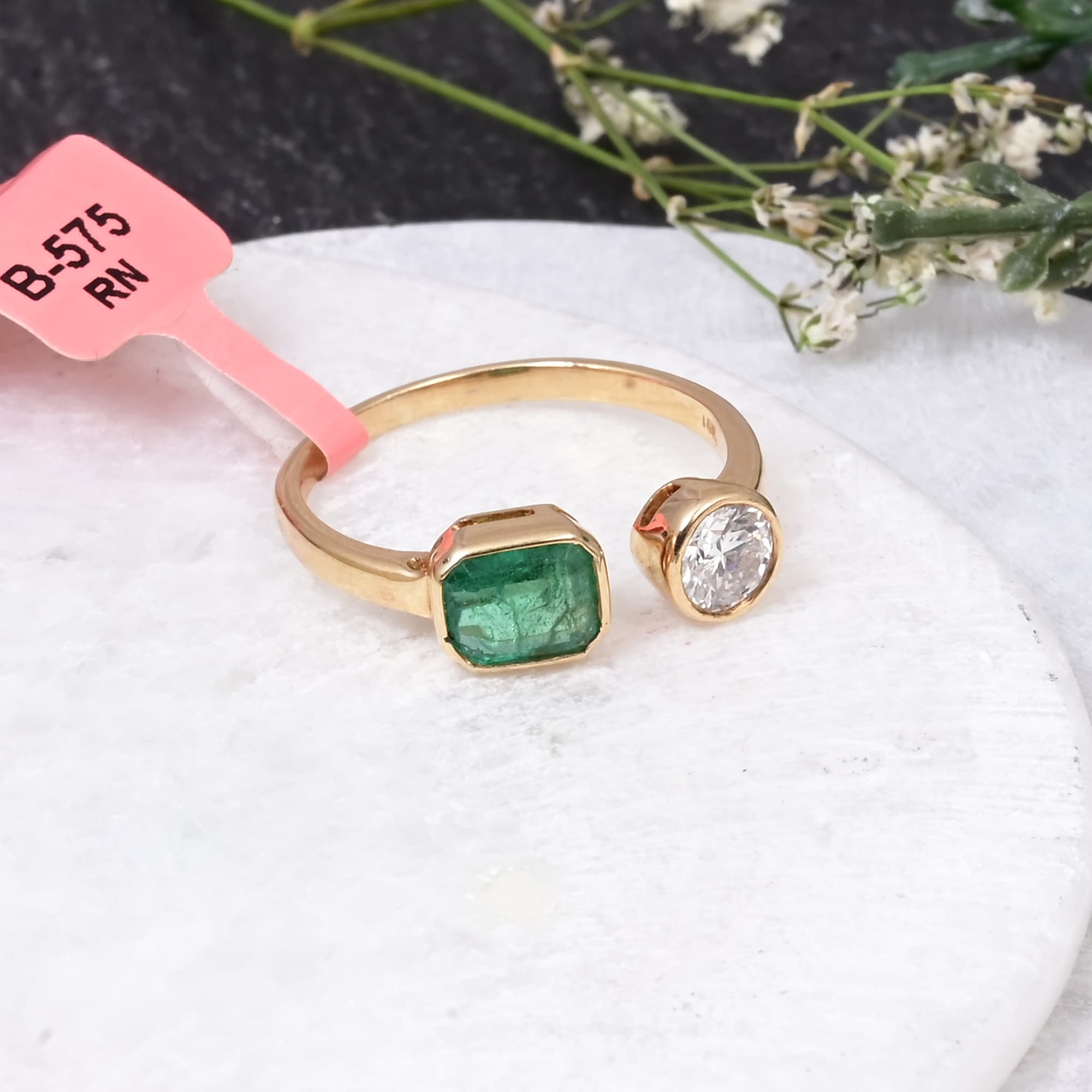 Emerald Duo Balance Ring