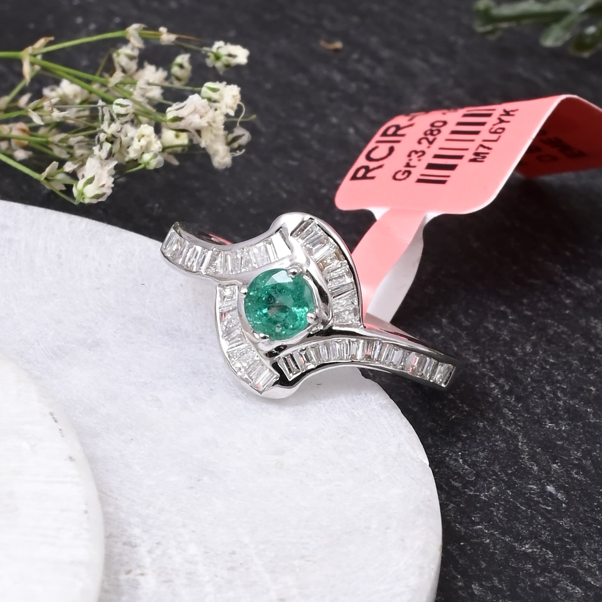 Emerald Infinity Wave Ring