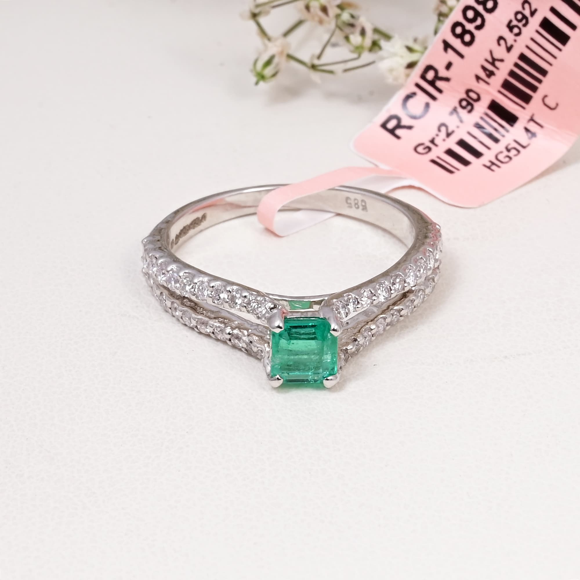 Emerald Grace Split Shank Ring