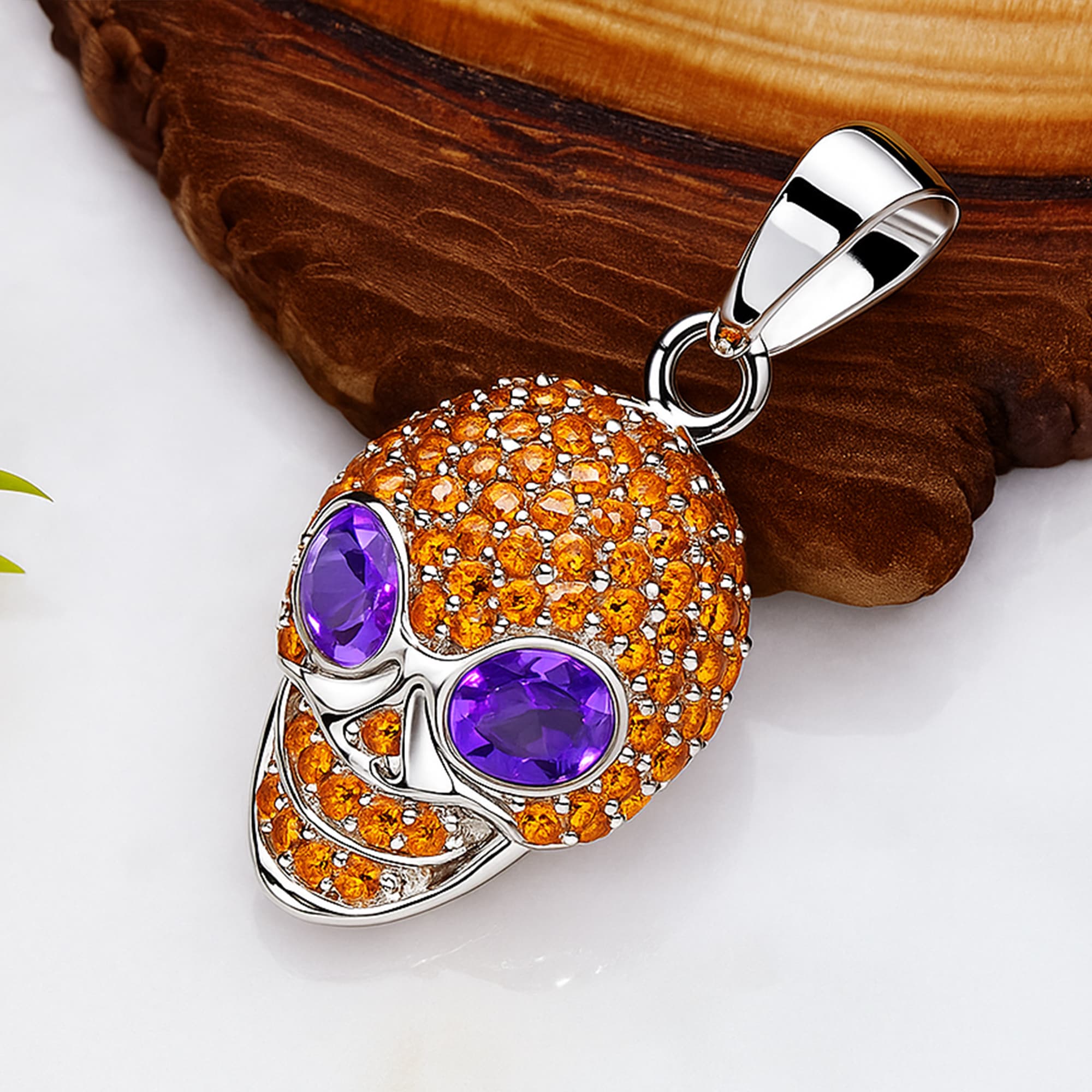 Skull Noir Pendant