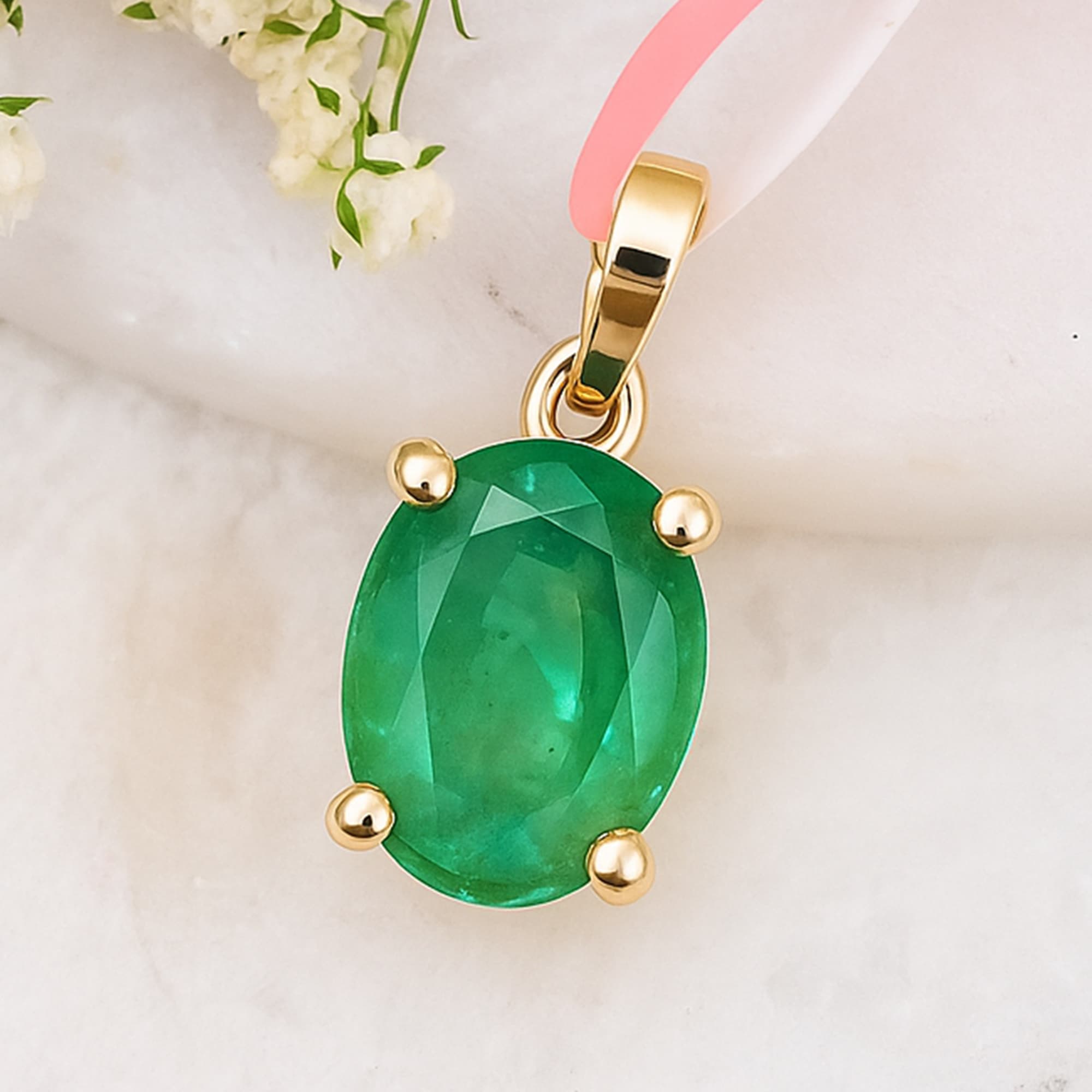 Royal Solitaire Emerald Pendant