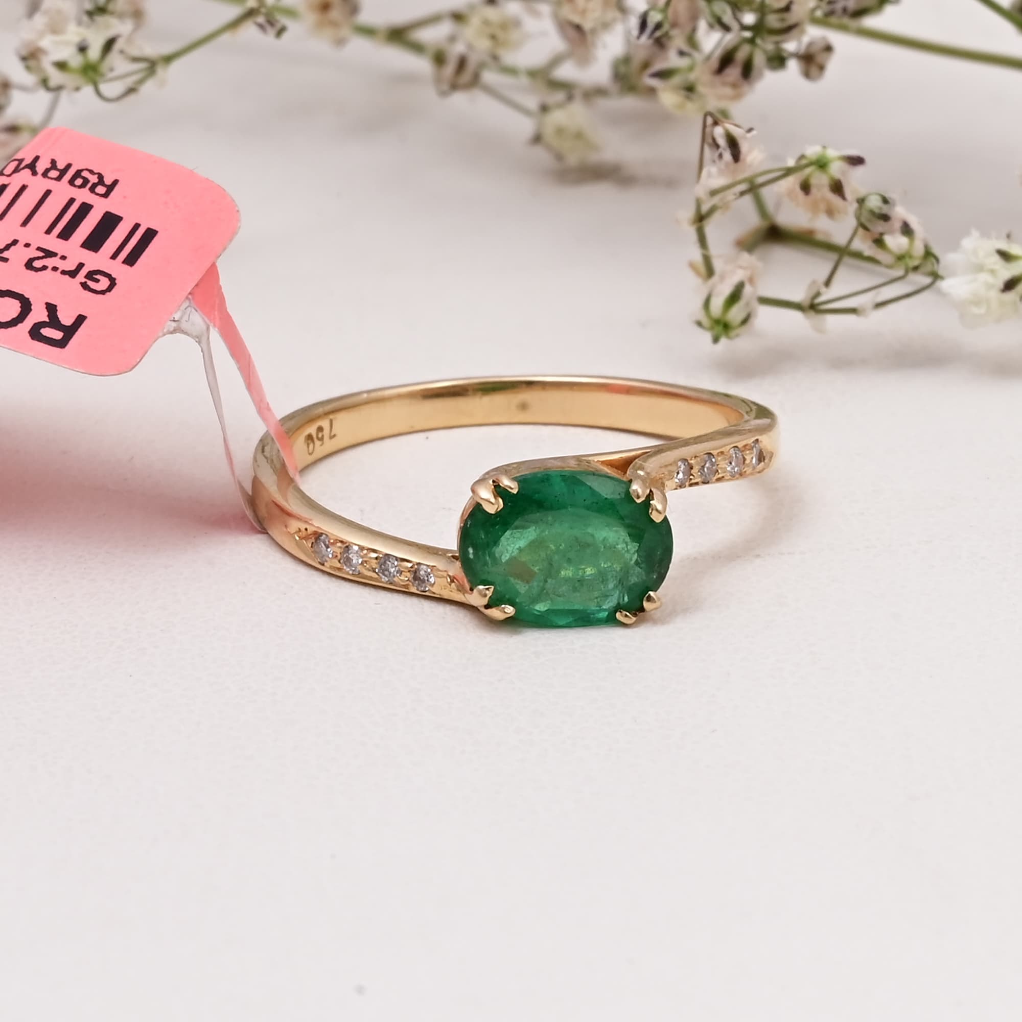 Grace Emerald Solitaire Ring